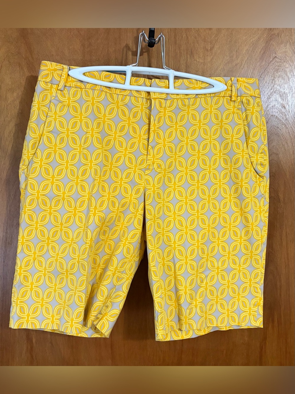 Coldwater Creek Yellow Geometric Print Women’s Bermuda Shorts